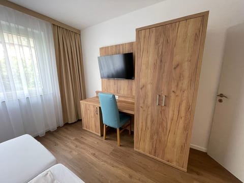 Kernsanierte Ferienwohnung in ruhiger und zentraler Lage