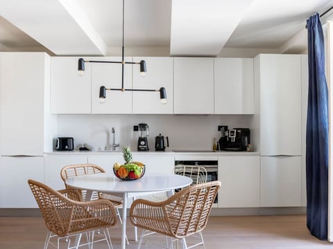 Wunderschöne Wohnung mit Balkon am Hafen