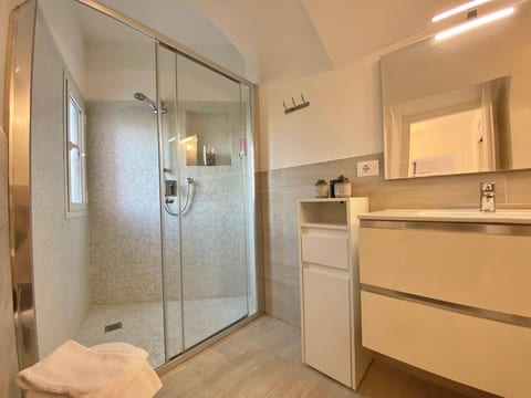 Casa Rosa Tre, 45 Quadratmeter Wohnung und Parkplatz