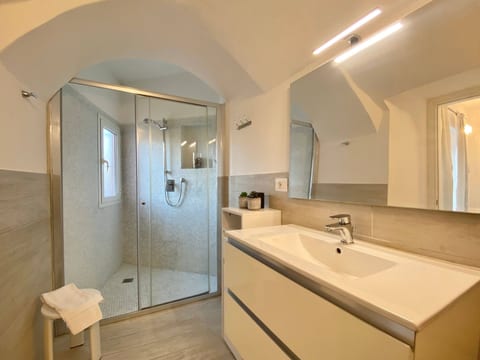 Casa Rosa Tre, 45 Quadratmeter Wohnung und Parkplatz