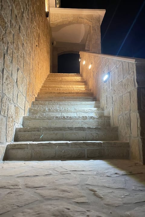 Stonehouse-Pag