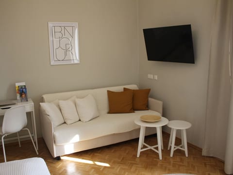 Gemütliche Wohnung in Geidorf mit Garten, Grazer Dom in der Nähe