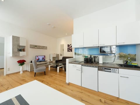 in Fünfhaus mit Garten
