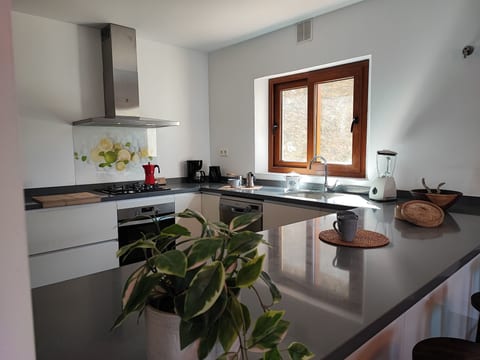 Villa Las Adelfas mit beheiztem Pool