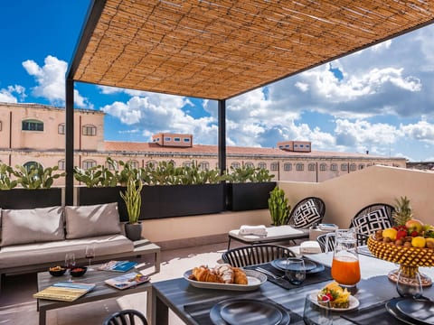 mit Terrasse