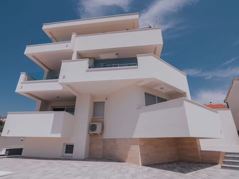 Pool Villa Aldura