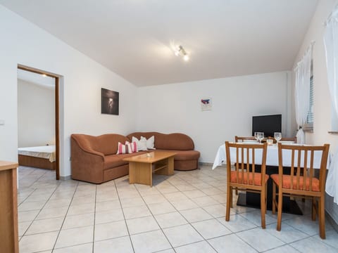 Apartment Delic Pejic 1