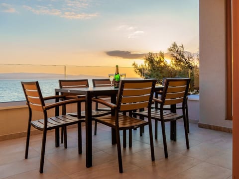 Stilvolle Wohnung in Brela mit Sonnenbalkon