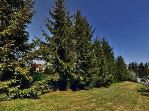 in Swarzewo mit Garten, Terrasse und Grill