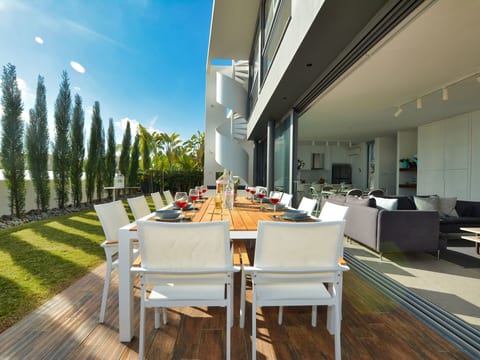 Protaras Ferienvilla mit privatem Pool, Whirlpool