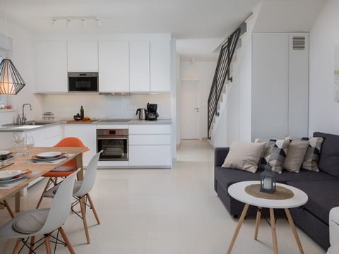 mit Privatpool für 7 Personen ca. 119 m² in Jadrija, Dalmatien (Gespanscha