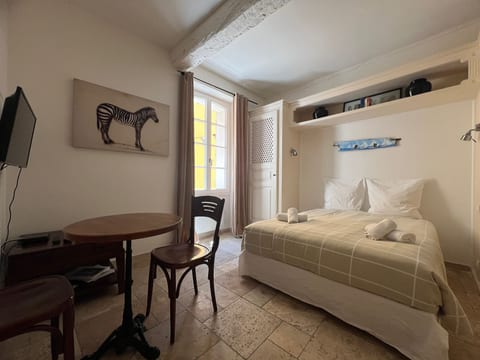 Authentisches Studio im Herzen des Dorfes
