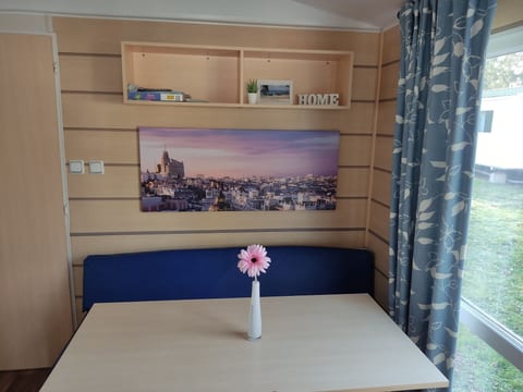 Smart Home Madrid, Europapark, Rulantica ca. 15min
