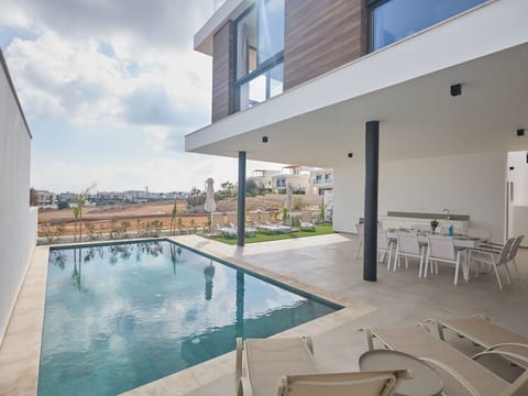 Protaras Aqua Pearl Villa AQ11 im Zentrum