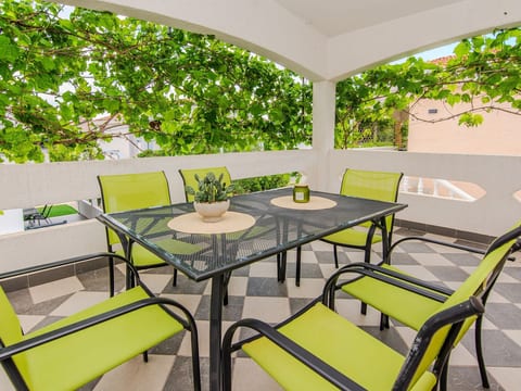 Apartment Pisacic