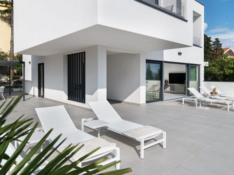 Moderne Villa "XeMa" am Meer, magischer Blick