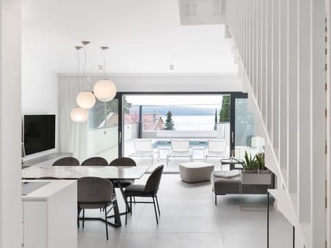 Moderne Villa "XeMa" am Meer, magischer Blick