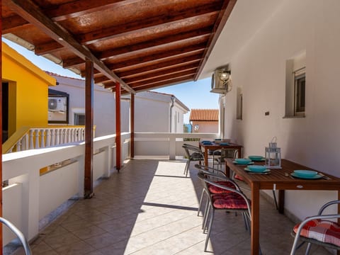 Apartment TT 2