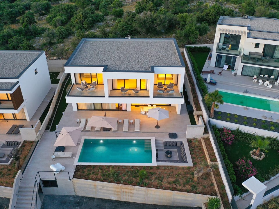 Luxuriöse Villa 360 - privater beheizter Pool - Novalja
