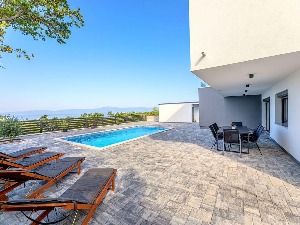 Villa Juniperus mit eigenem Pool - Šmrika