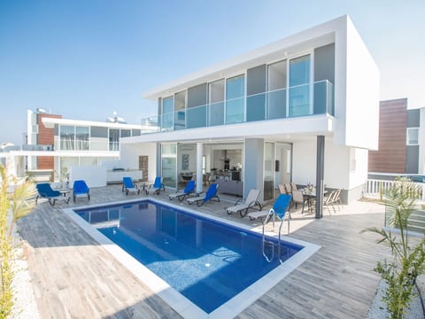 Schönes Ferienhaus Olivine für 11 Personen