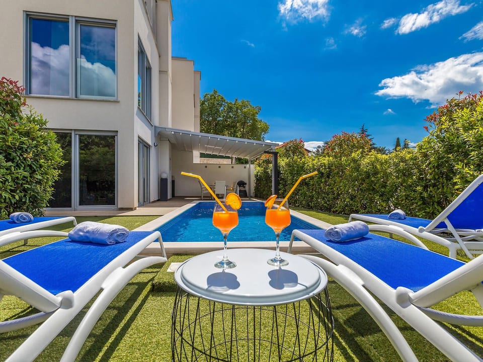 Villa Antonela mit privatem Pool - Milohnići
