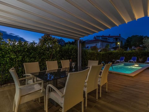 "Villa Antonela" mit privatem Pool