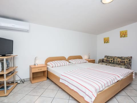 Apartment Delic Pejic 2