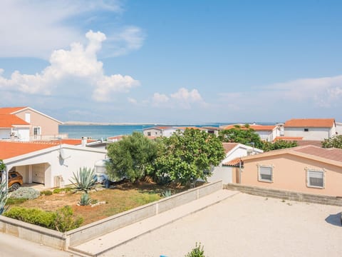 Apartment Delic Pejic 3