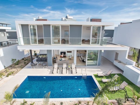 3-Schlafzimmer-Villa mit privatem Pool im Zentrum