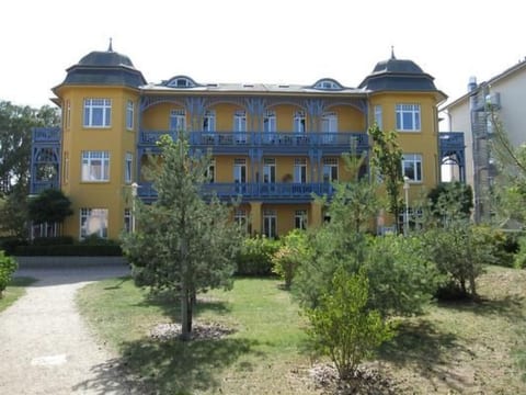 Appartement mit Balkon