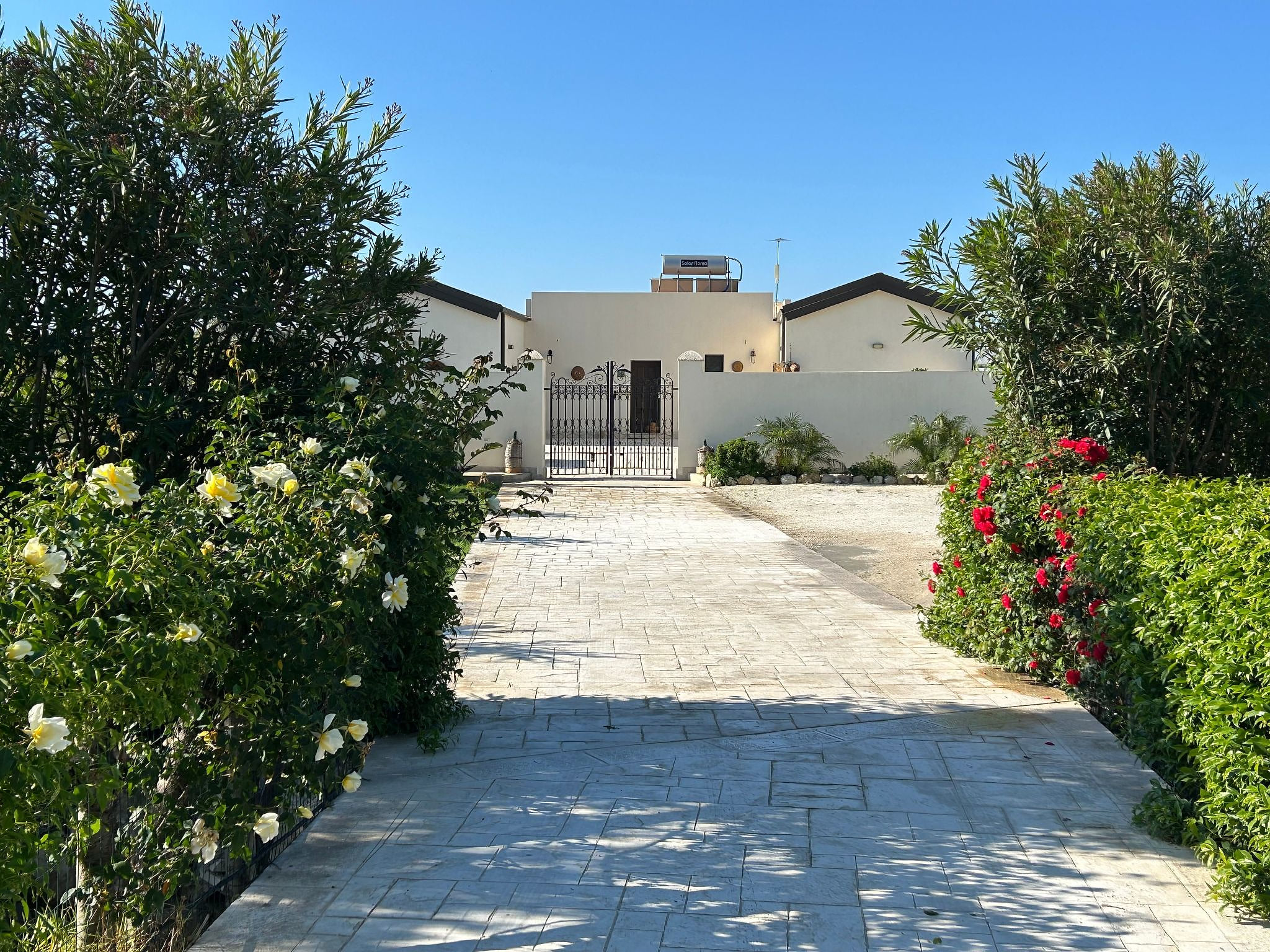 Wohnung in Noto mit Terrasse, gemeinsamem Pool und Garten