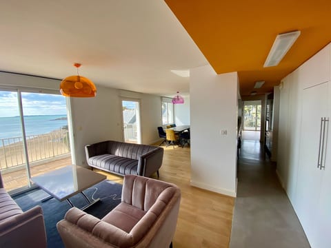 Appartement in Pornichet mit Großem Balkon und Meerblick