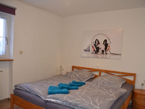 Gemütliche Wohnung in Berghäuser mit Kleinem Garten
