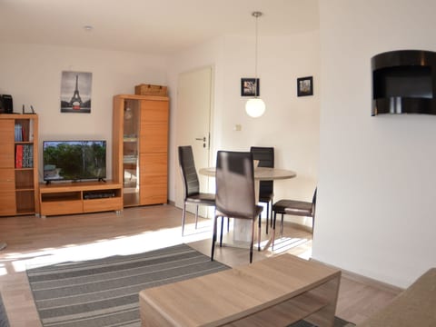 Gemütliche Wohnung in Berghäuser mit Kleinem Garten