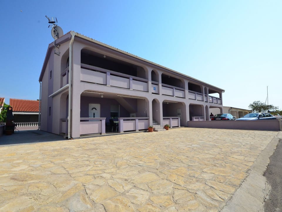 Apartment Brandis 2 - Vir