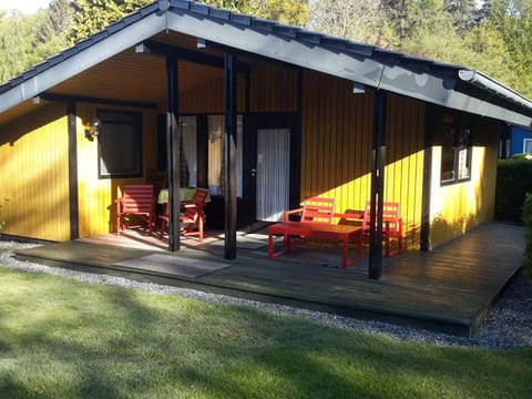 Retro Chalet Nr 3