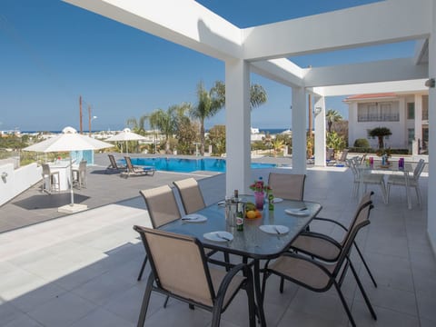 5 Schlafzimmer Privater Pool in Protaras Zentrum