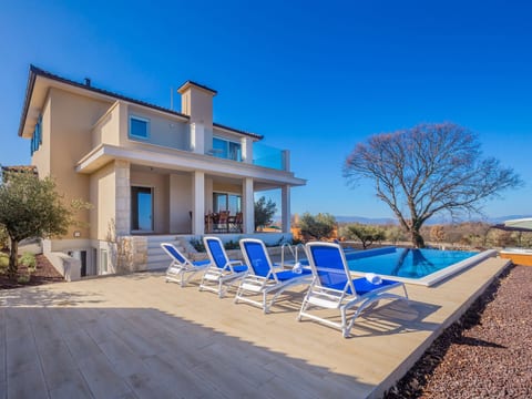 "Villa Roko" mit privatem Pool