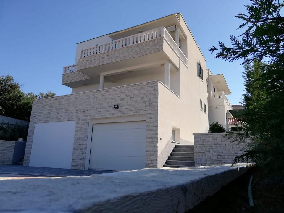 Apartamento Ania 2 con balcón - Primošten