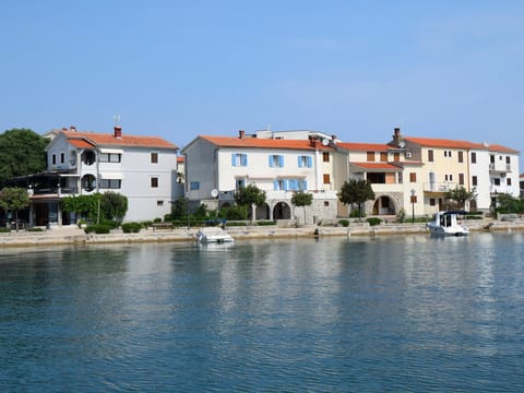 Zimmer Keti 1