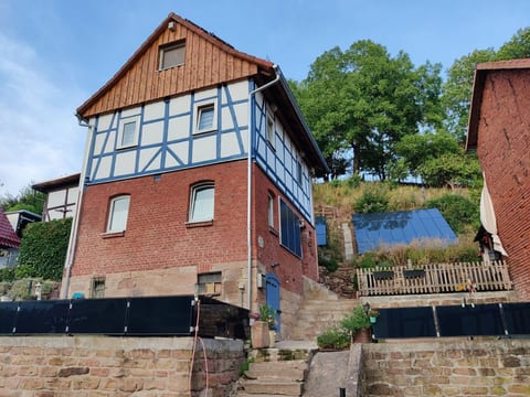 in Holzhausen mit Grill und Terrasse
