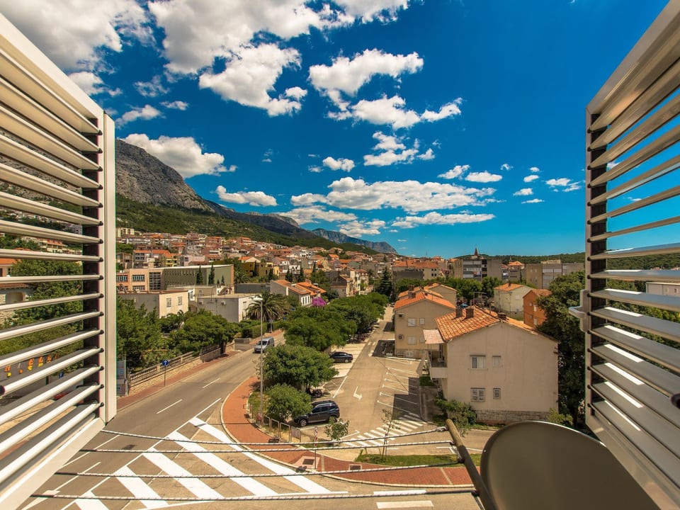 Schöne Ferienwohnung mit Stadtblick - Makarska