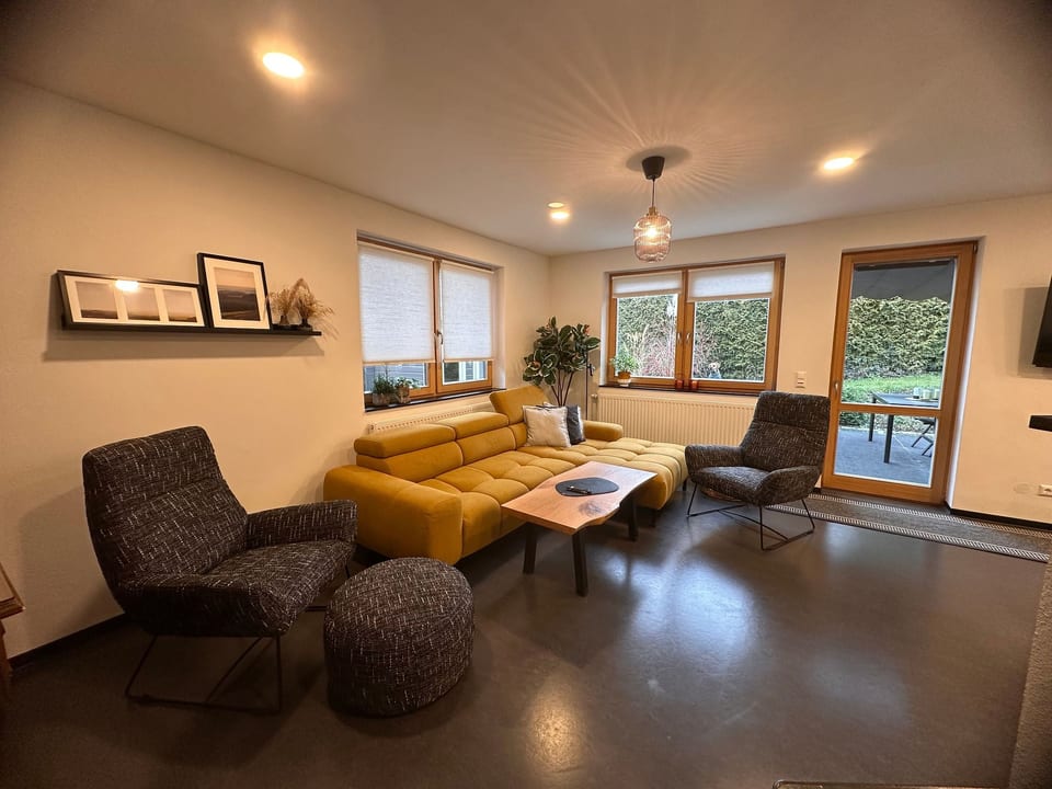 Hermosa casa de vacaciones en Neundorf con gran terraza - Plauen