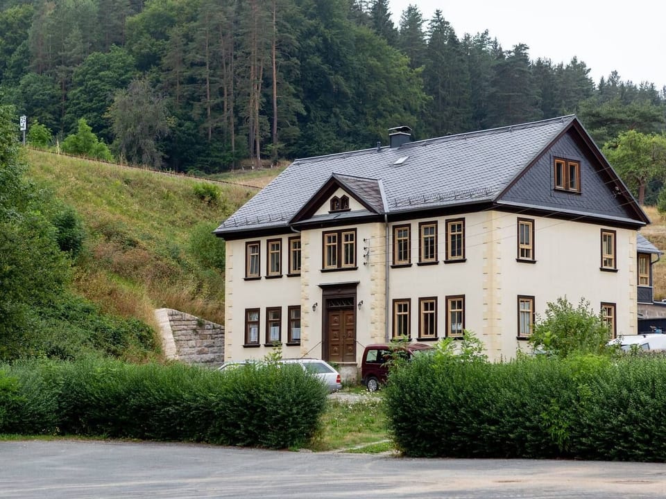Appartement confortable à Paulinzella avec grand jardin - Königsee