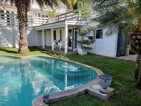 Studio S in jan Thiel Curacao am Tropical Pool.