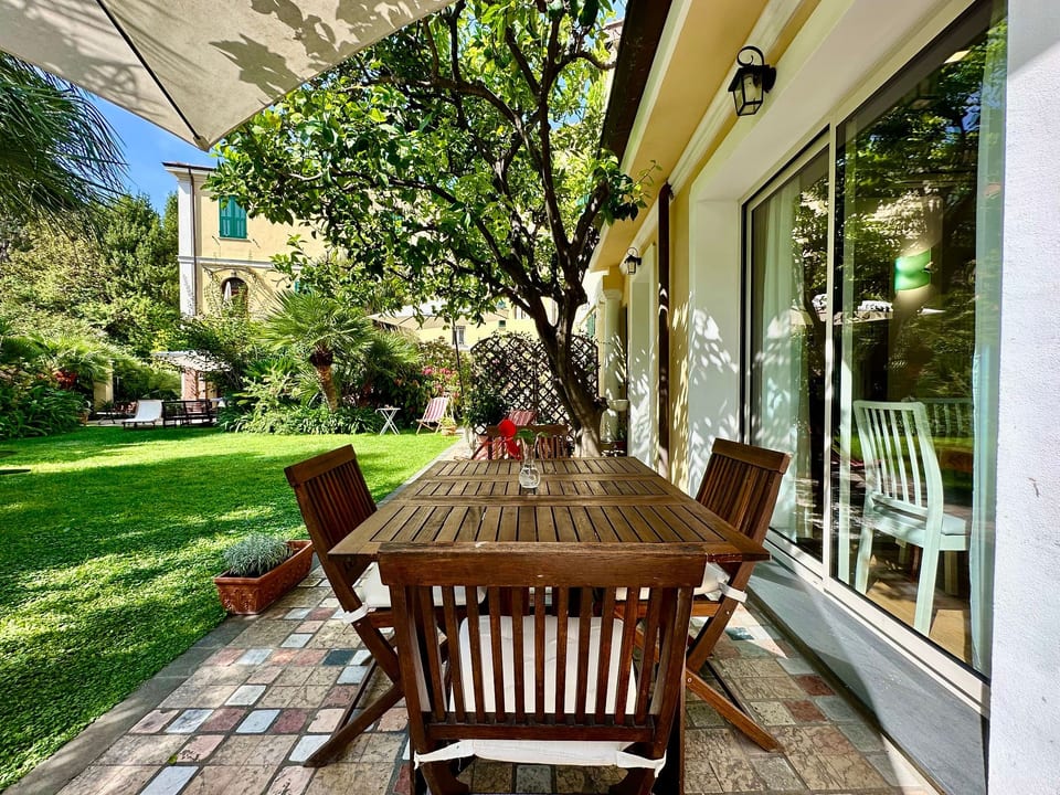 Antike Villa-Garten-Privatparkplatz-4 Gäste - Vallecrosia