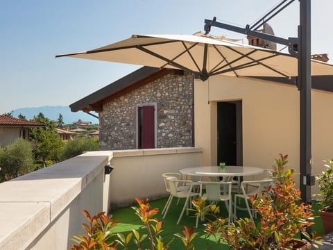 Wohnung mit Jacuzzi und Terrasse