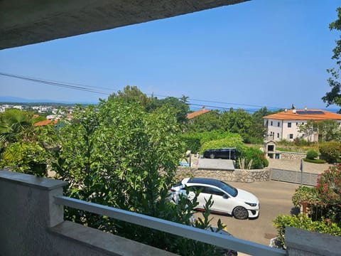 "Buza" mit eigenem Balkon