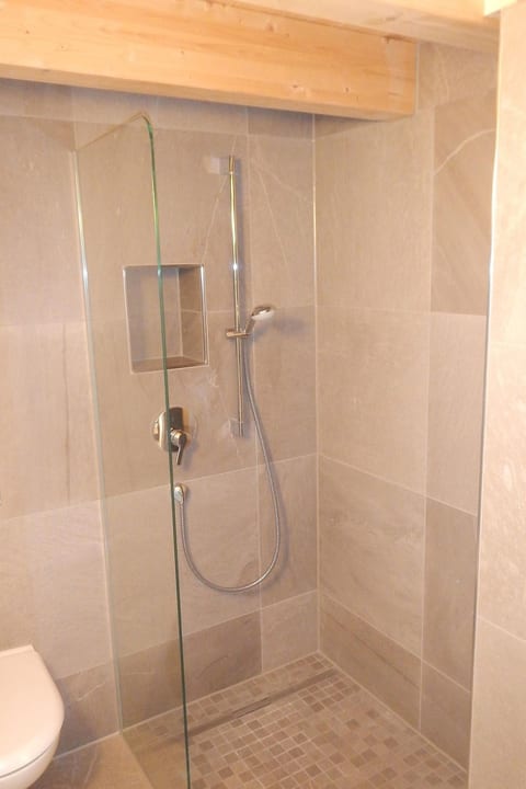 Gemütliches Appartement in Rettenbach Am Auerberg